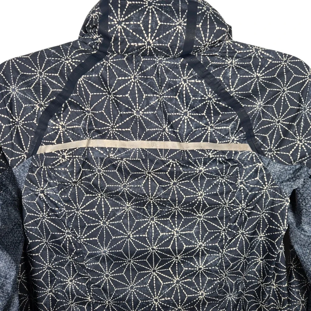 Lululemon Navy Blue Geometric Starburst Half Zip Windbreaker Jacket Size 4